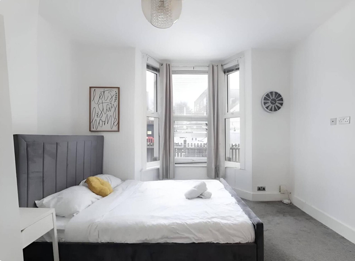 Others 5, Cobden 2 Bed Apartment, London