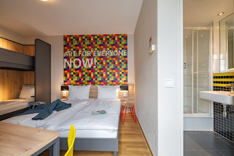 Bedroom 4, MEININGER Hotel Frankfurt Main / Airport, Frankfurt am Main