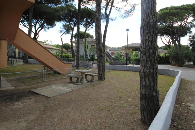 Garden, Welcoming Apartment Steps From the Beach, Rovigo