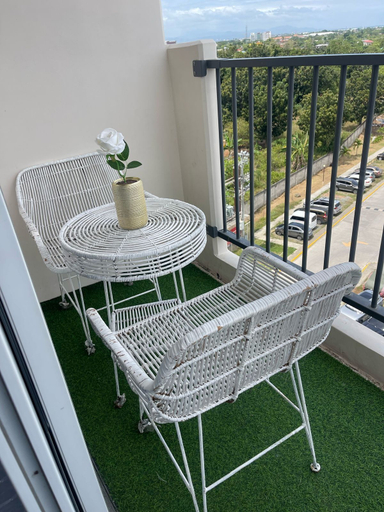 Balcony 3, Room-luxury Condo-sea View- Near Beach, Lapu-Lapu City