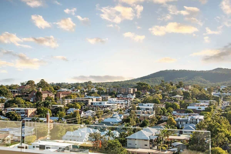 Interior 3, Captivating Convenience! 1bed/1bath/1car/views, Toowong
