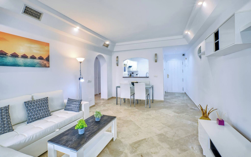Others 5, Cozy Beach Side Apartment With Pool, Málaga