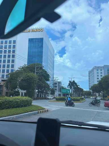 Exterior 3, Luxurious Studio in Mckinley Hill With City View, Taguig
