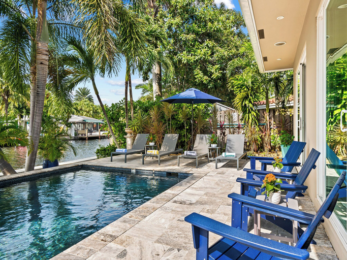 Interior 3, Heated Pool Modern Spacious Waterway Home Offering Comfort Style and Total Relaxation, Broward