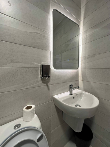 Bathroom 2, Stylish Luxe Apartment Fr 0002, Amman