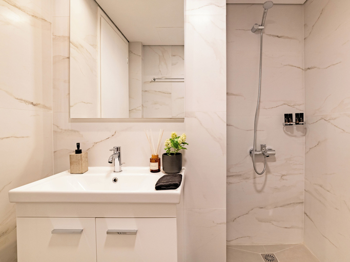 Bathroom, Sanders Paros Gardens, South Aegean
