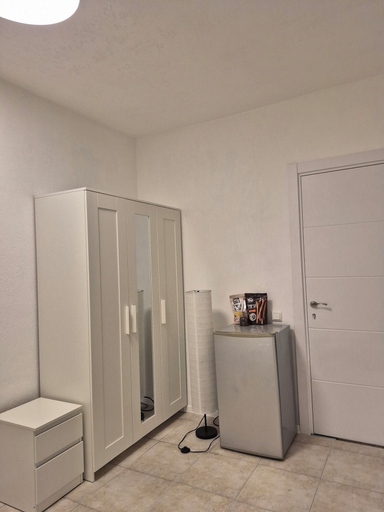Interior 3, The Lemon House
