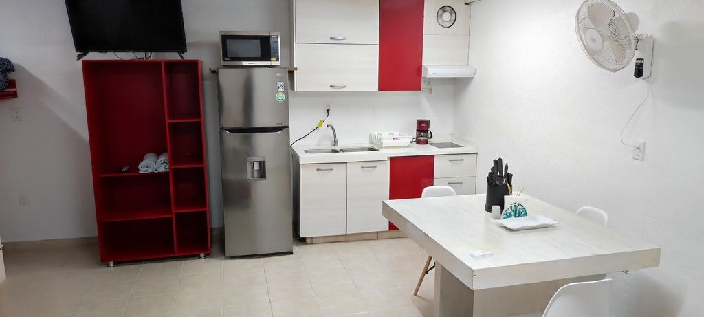 Others 5, Room-new Basement Loft With all the Amen, Morelia