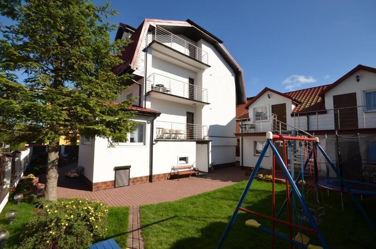 Exterior 4, Dom Wczasowy Isabelle, Sławno
