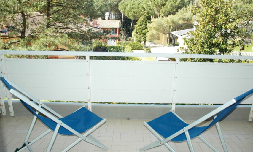 Balcony 4, Poolside Flat 50mt From the sea, Udine