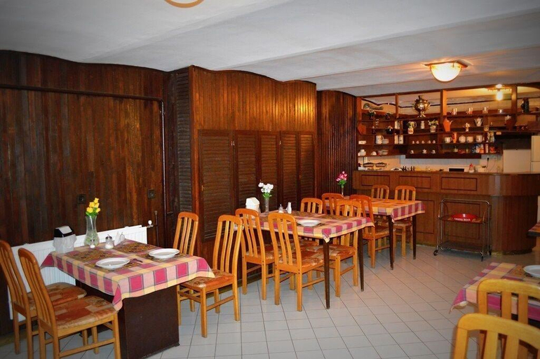 Food & Drinks 5, Hotel Palota, Budapesti