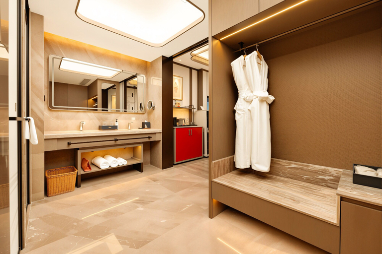 Bathroom 5, Wu Palace Hotel Suzhou, Suzhou