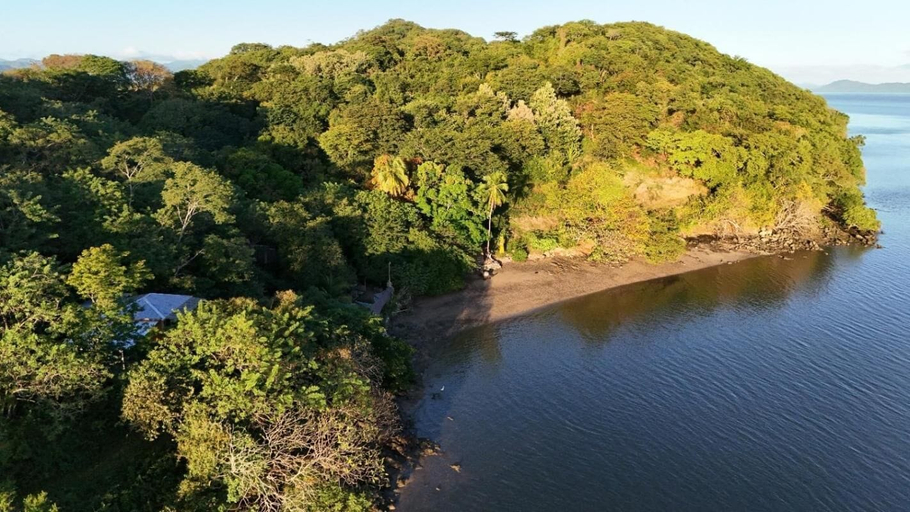 Exterior 5, Teak House in a Forest Above the Beach, Puntarenas