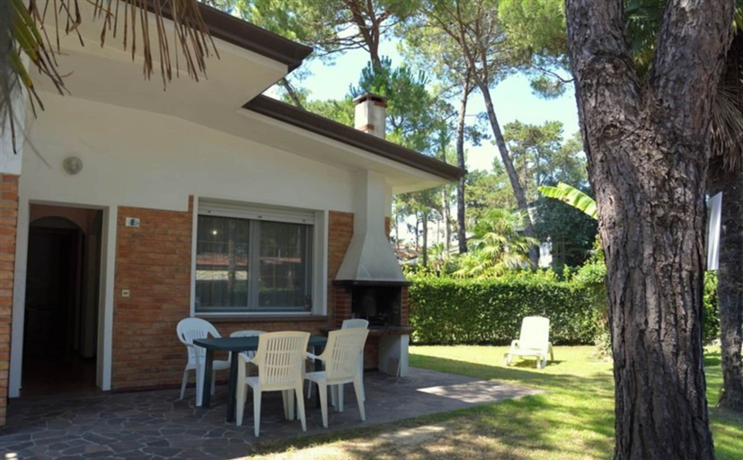 Front of property, Lovely Villa for Five Guests in Peaceful Lignano Riviera, Udine