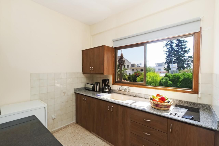 Others 4, Room-one Bedroom Apartment - Just 800 m