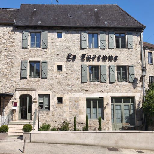 Front of property 3, Hotel Maison Turenne, Lot