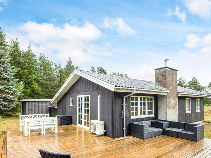 Others 2, 4 Star Holiday Home in Blavand, Varde
