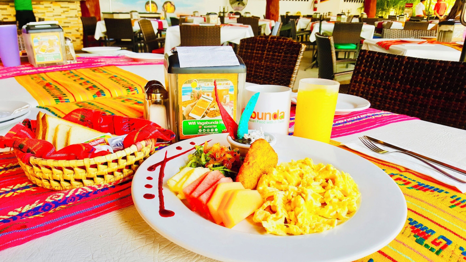 Food & Drinks 5, 5th Avenue 3 People Balcony Apartment, Cozumel