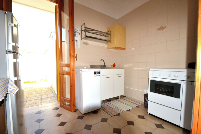 Private kitchen 4, Teoma Holiday Home With Climate and Parking for 5 Guests, Lecce