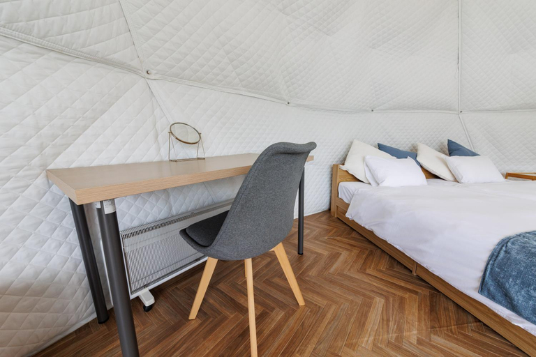Bedroom 2, GLAMPING STAY TOMAMU, Shimukappu
