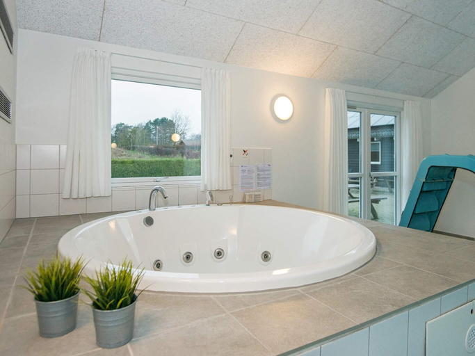 Bathroom 4, Luxury Retreat with Pool - By Traum Ferienwohnungen, Syddjurs