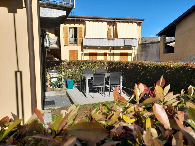 Exterior & Views 2, Marco Apartment - Holiday Apartment Luino, Varese