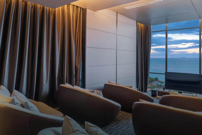 Living room 2, 35th Floor Sea View Beauty, Pattaya
