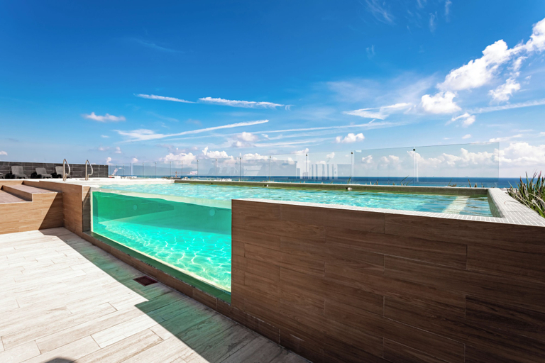 Pool 5, Luxury Apartment 1Br in Pdc, Steps From Beach, Cozumel