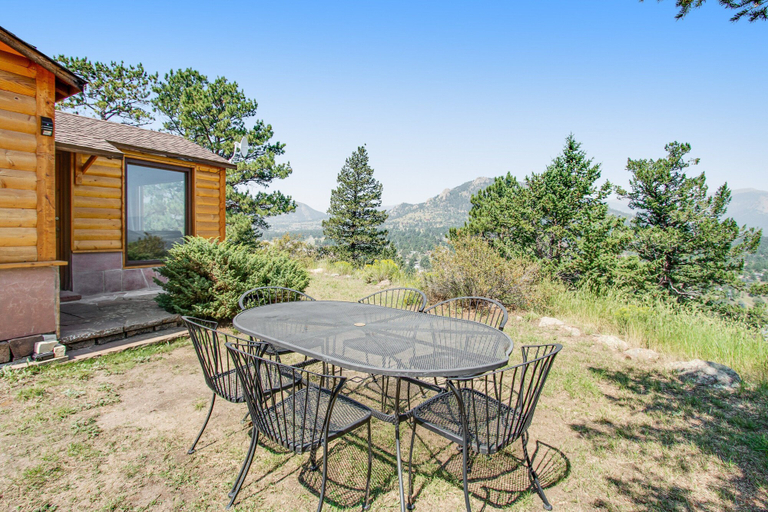 Outdoor dining 4, Cabin on 7 Acres With Glorious Mountain Views & Wood Fireplace, Larimer