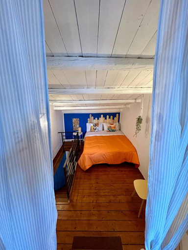 Room 2, La Casa del Teatro Politeama, Palermo