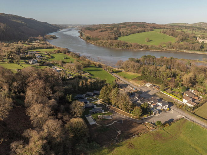 Others 5, Narrow Water Lodges
