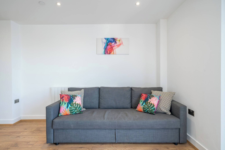 Living area 3, Skyvillion 2 Bed Apt London Excel O2 Arena, London