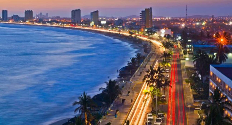 Others 3, Charming Condo in Gaviotas Walk to Beach cafes, restaurants within Golden Zone, Mazatlán