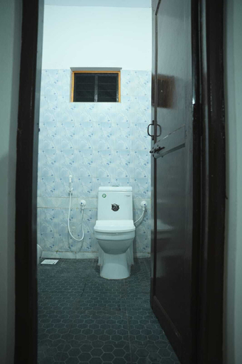 Bathroom 3, Stone Wood Stay, Uttara Kannada