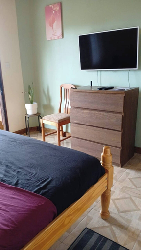 Room 3, Sea View Guest House Apt