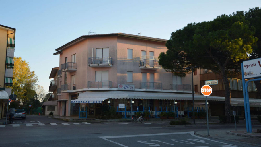 Exterior 3, Caorle Awaits you in a Comfortable Apartment, Venezia