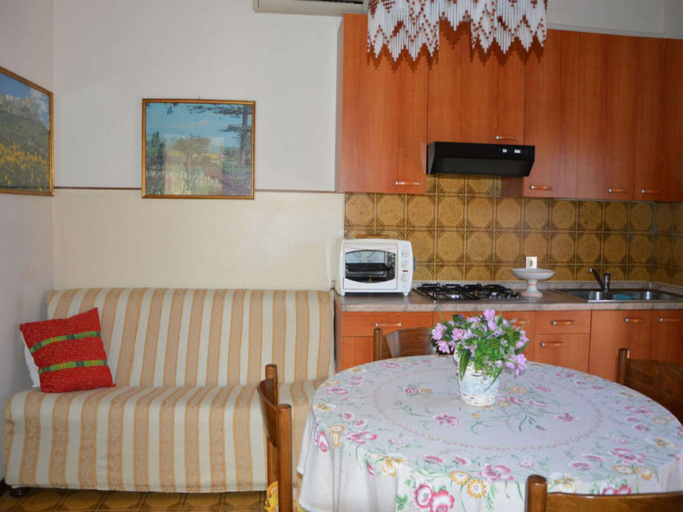 Living room, Comfortable Family Flat Near Ponente Beach, Venezia