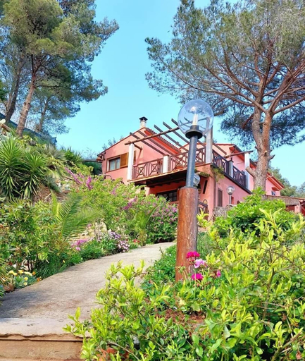 Front of property 4, Appartamento Bluette, Livorno