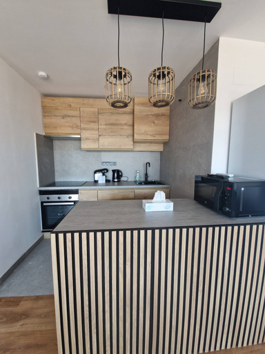Interior 5, Spacious 3 Bedroom Apartment with Balcony and AC in Castelln, Castellón