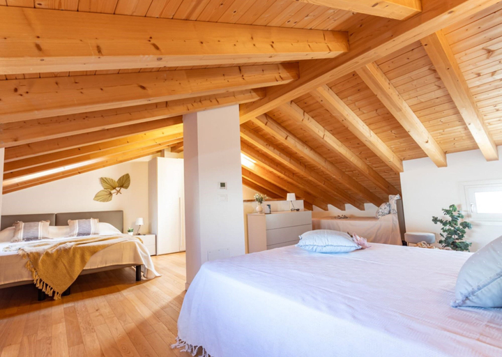 Room 3, Stunning Apartment in a Holiday Village With Pool, Venezia