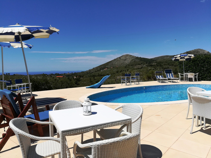 Sport & Beauty, Uva & Stelle Maison Detached Villa in the Hills of Sperlonga, Latina