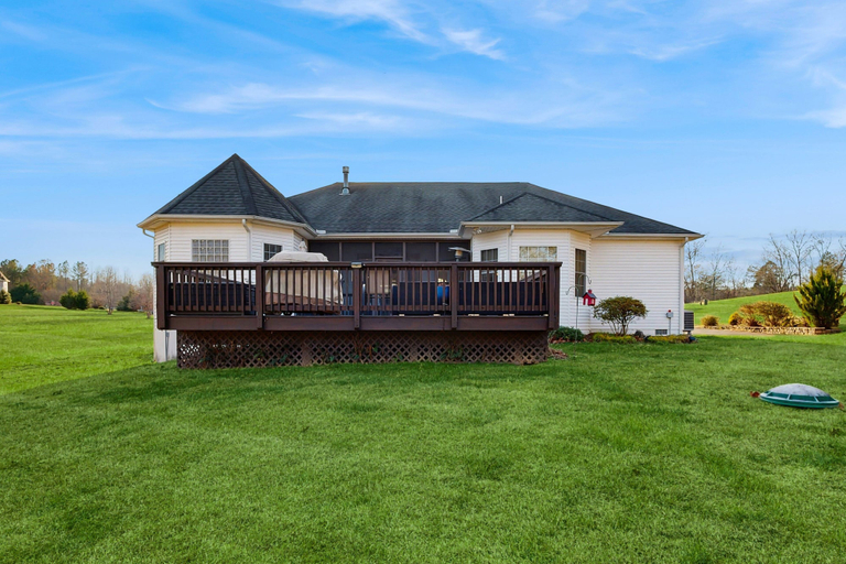 Exterior 4, Peaceful Lakeside Retreat With hot Tub, Private Pool, Dock & Paddle Boards, Orange