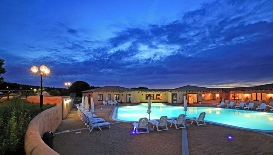 Pool 3, Relaxing Residence Baia dei Mirti B4-1 Bedroom Apartment Sleeps 4 Persons, Olbia-Tempio