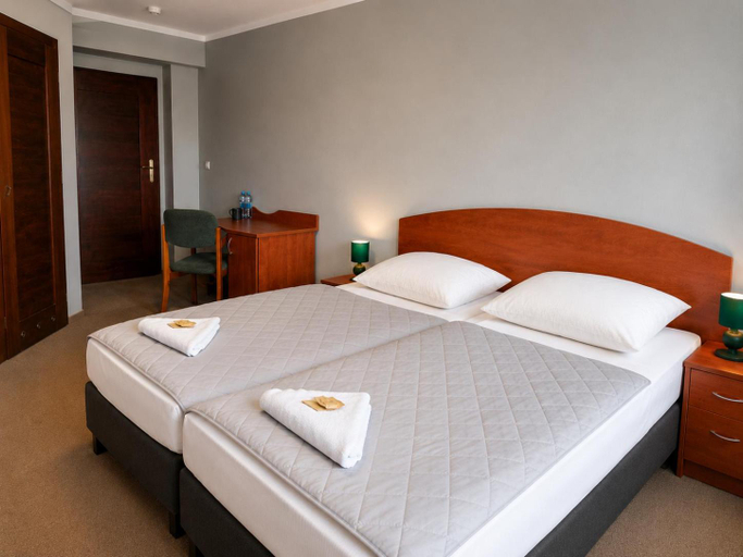 Others 3, Hotel Karolinka, Jelenia Góra