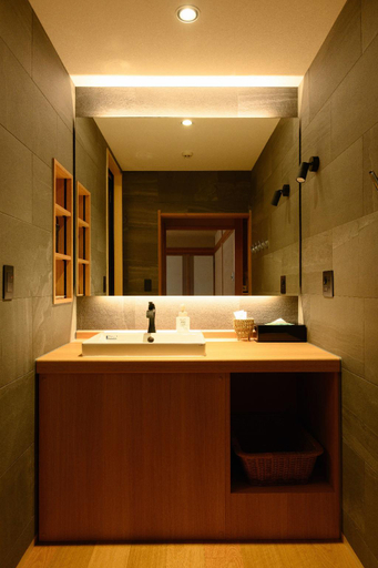 Bathroom 4, Suminoyu, Yamanouchi