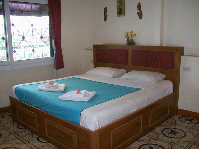 Bedroom 2, Chaiyapoon Inn, Pattaya