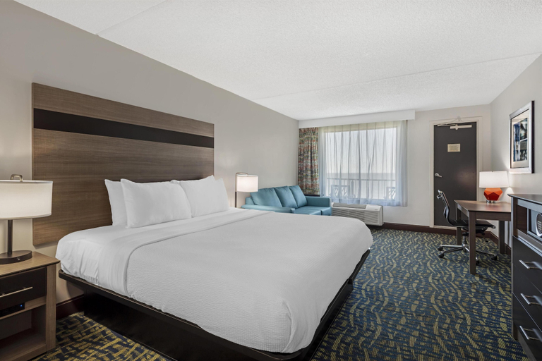 Bedroom 4, Best Western Plus Chesapeake Bay-Norfolk, Norfolk