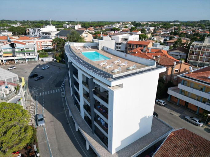 Pool 2, Modern Family Flat With Terrace and Pool, Venezia