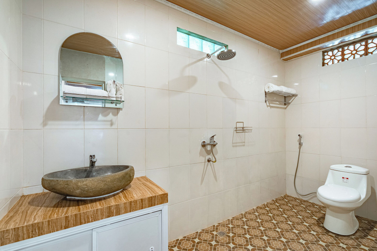 Bathroom 4, Pada Wareg Villas, Ubud by Sidhi Hospitality Experiences, Gianyar