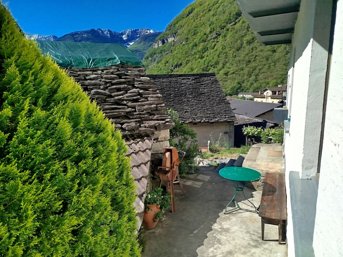 Others 2, Room-"casa Coerente" Cavergno - Room #4, Vallemaggia